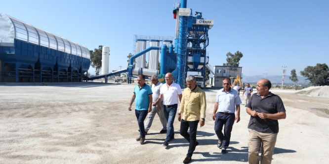 Manavgat Belediyesi’nden asfalt atağı
