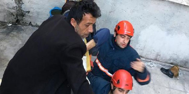 5'inci katta baca temizlerken, bitişik binadaki balkona düştü