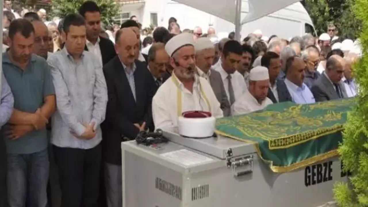 6 Ağustos 2014: Naim Karaman’ın vefatı (Hukukçu/Kanaat Önderi)