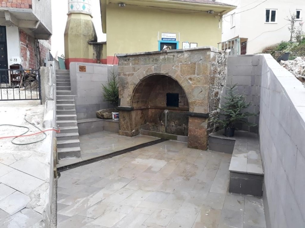 6 asırlık çeşmeye restorasyon 