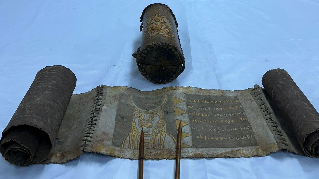 6 kişi gözaltında! 1200 yıllık altın yazma Tevrat'ı 1.5 milyon dolara satacaklardı