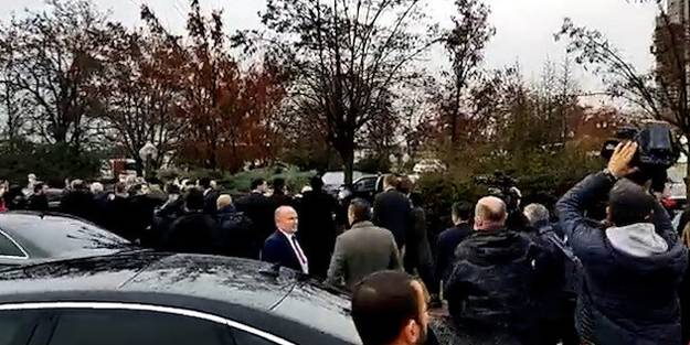 6 muhalefet partisinin toplantısında kavga! Yumruklar havada uçuştu