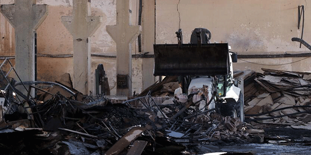 6 saatte söndürülen yangında, fabrika kullanılamaz hale geldi