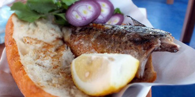 6 ton ekmek arası kefal dağıtıldı