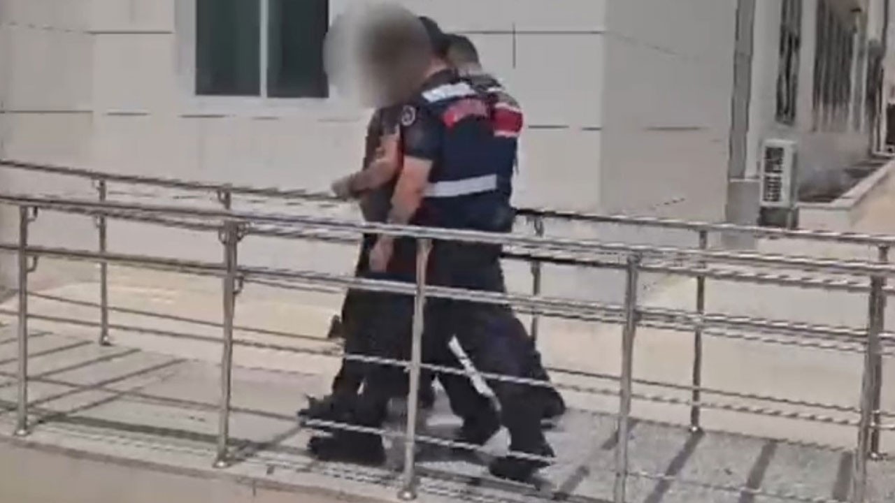 6 yıl hapis cezasıyla aranıyordu! Yüz tanıma sistemi ele verdi