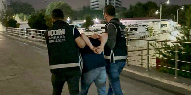 6 yıldır firari FETÖ'cü eski komiser yakalandı