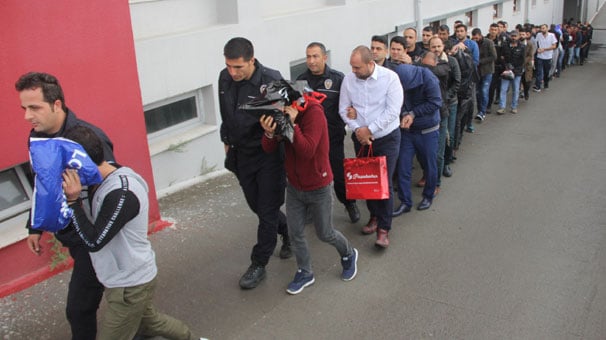 60 kişilik dolandırıcı çetesi adliyeye gönderildi
