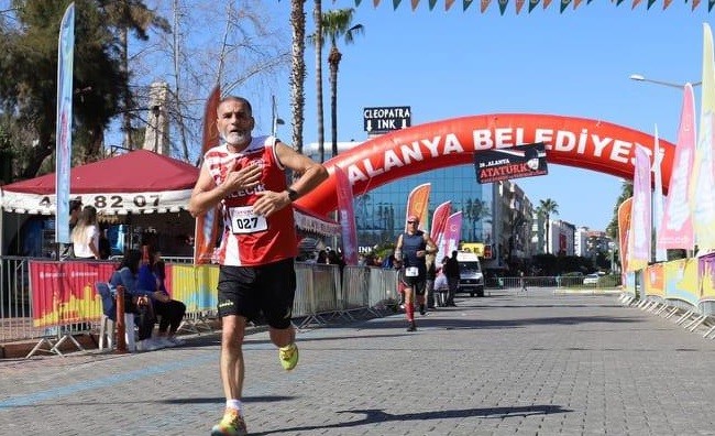 60 yaşındaki Bilecikli atletten büyük başarı 