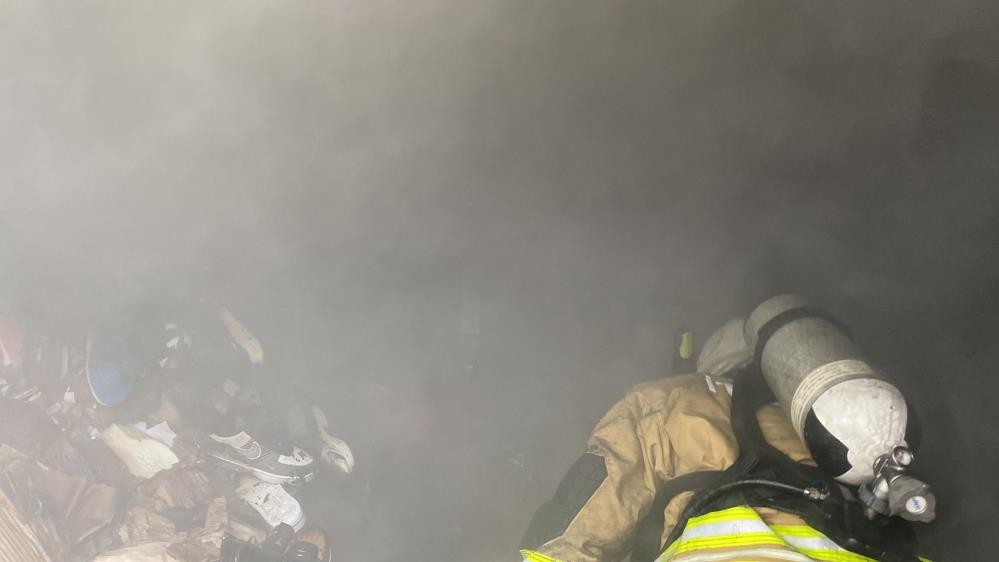 600 bin liralık spor ayakkabılar küle döndü