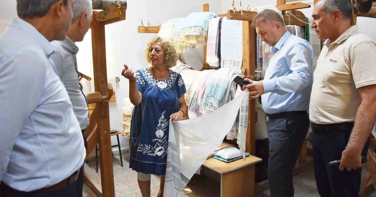 600 yılı aşkın Manisa Bezi Şehzadeler'deki kurslarda kadınların emeğiyle dokunuyor