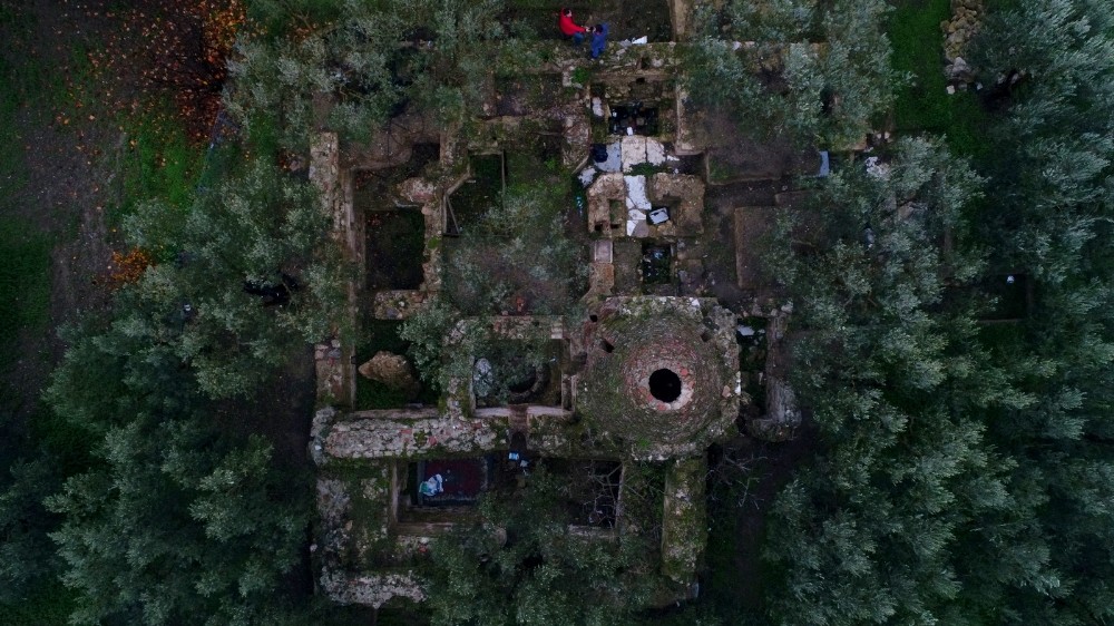 600 yıllık İznik’teki ilk hamam çürüyor 