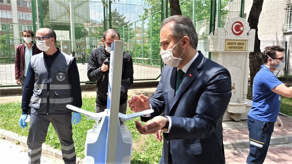 600 yıllık Namazgah’da sosyal mesafeli Cuma namazı 