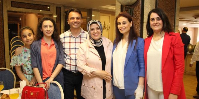 Başkan Koçhan anneleri unutmadı