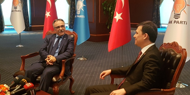 AK Parti’de bayramlaşma