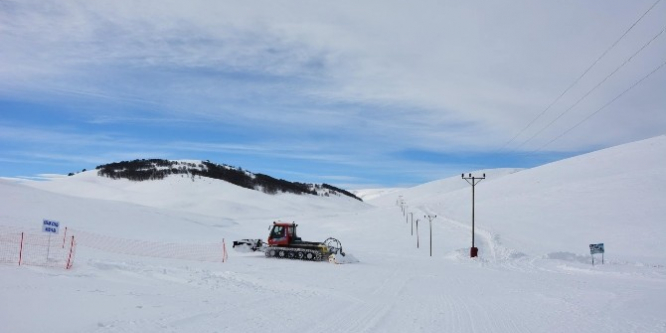 Kayak merkezinin yolu ulaşıma açıldı