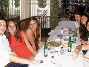 CHP’li Batum kızının bu haline de üzülüyor mu?