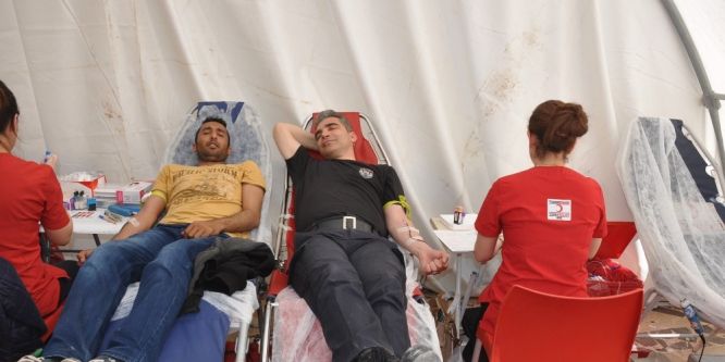Suriye sınırında kan bağışı kampanyası