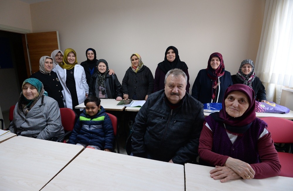 62 yaşında okuma yazma öğrendi 