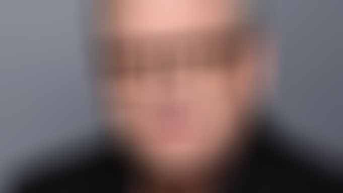 62 yaşındaydı... Ünlü isim kansere yenik düştü