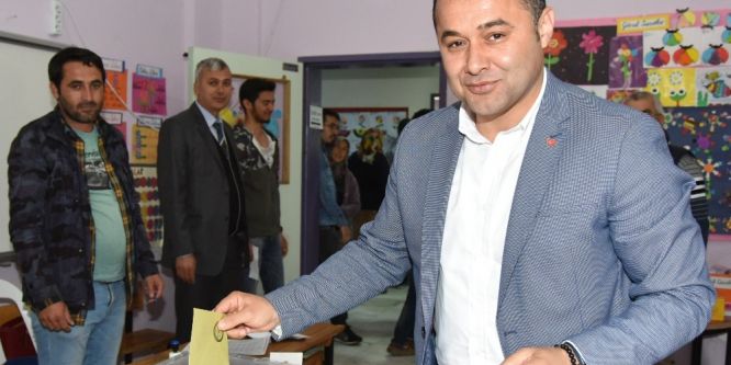 Başkan Yücel oyunu kullandı