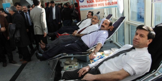 Kızılay’ın çağrısına destek çoğalıyor