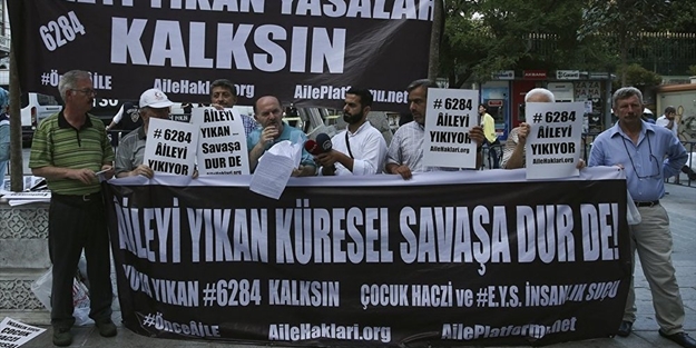 6284 protesto edildi! "Evden kedi atıldığı zaman cezası var, baba atıldığı zaman..."