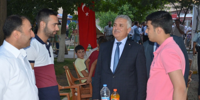 Şehit ve gazi aileleri yemekte buluştu