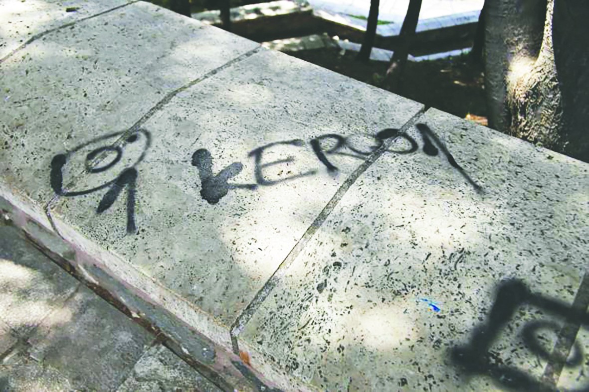 630 yıllık külliyeye saygısızlık