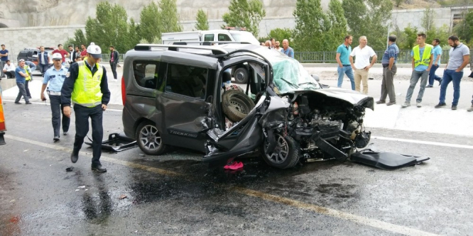 Gümüşhane’de trafik kazası: 1 ölü, 4 yaralı