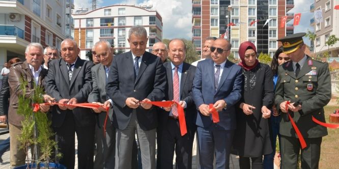 Efeler Belediyesi şehit isimlerini parklarda yaşatıyor