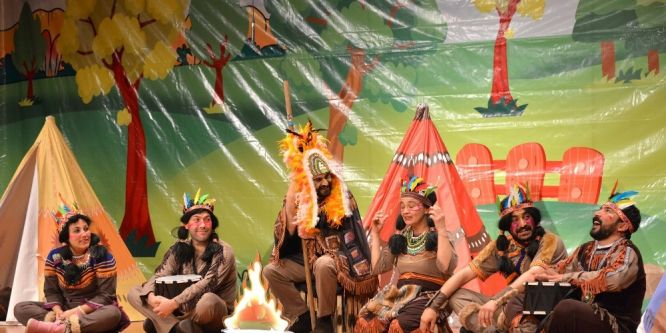 Mersin’de öğrenciler tiyatro ile buluştu