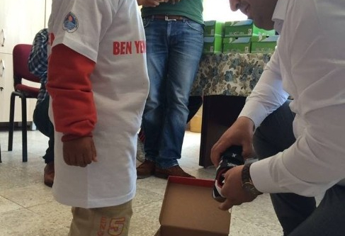 Ülkü Ocakları'ndan, öğrencilere yardım!