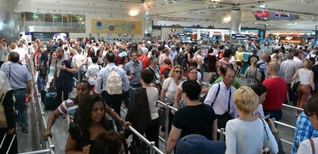 6.4 milyon turist Türkiye'de su bile içmedi