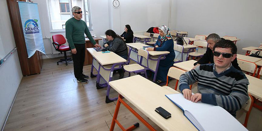 64 saatte Kur'an okumayı öğrendiler