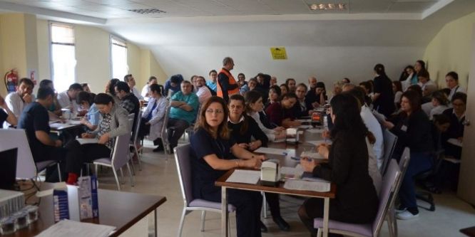 Hastane personeline afet bilinci eğitimi verildi