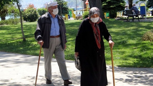 65 yaş üstü sokağa çıkma saatleri güncel