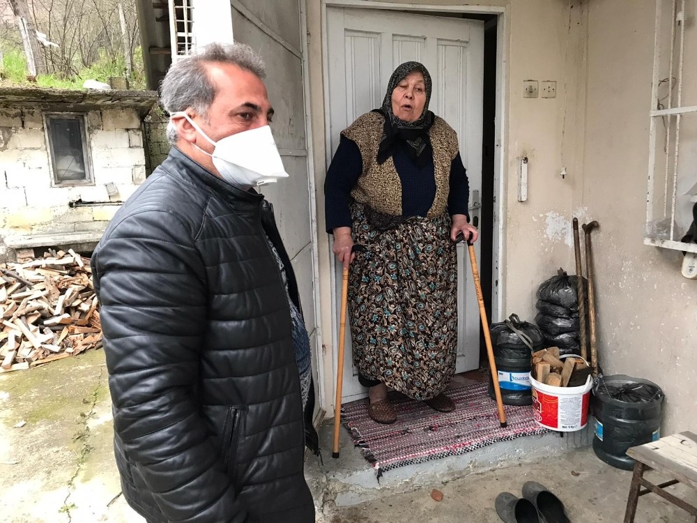 65 yaş üstü tek başına yaşayan kişiler tespit ediliyor 