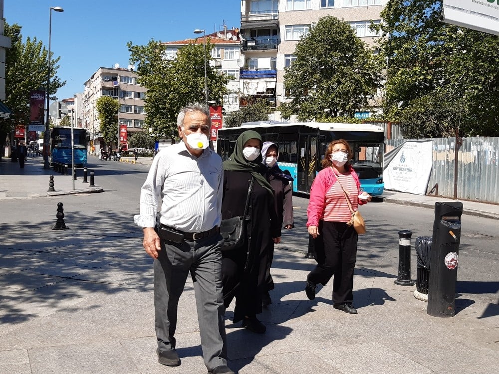 65 yaş üstü vatandaşların evlerine buruk dönüşü 