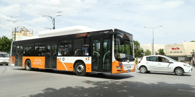 65 yaş üstündeki vatandaşlar ulaşım ücreti ödeyecek mi? O belediyeden açıklama geldi