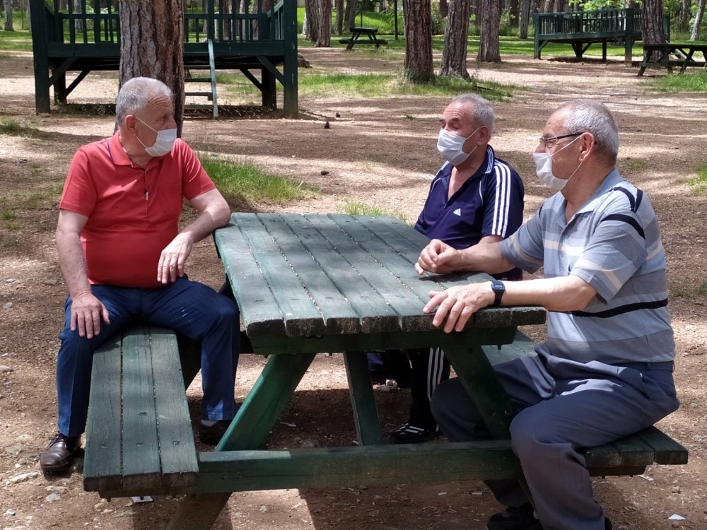 65 yaş ve üstü vatandaşlar ikinci kez izinde 