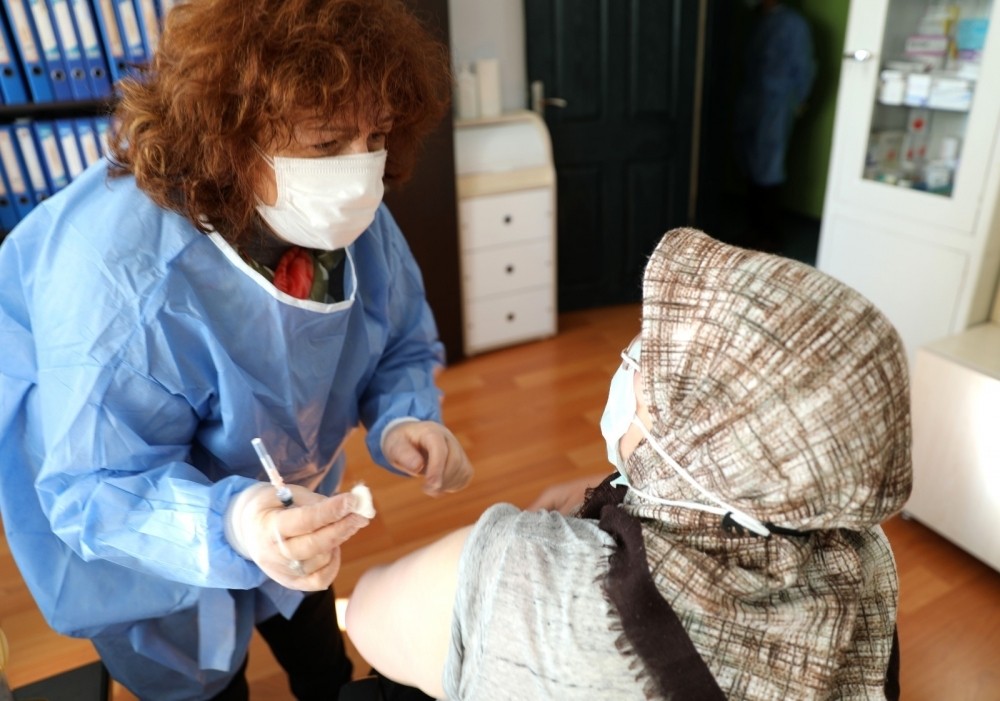 65 yaş ve üzeri kişilerin aşılanması ne zaman başlayacak?