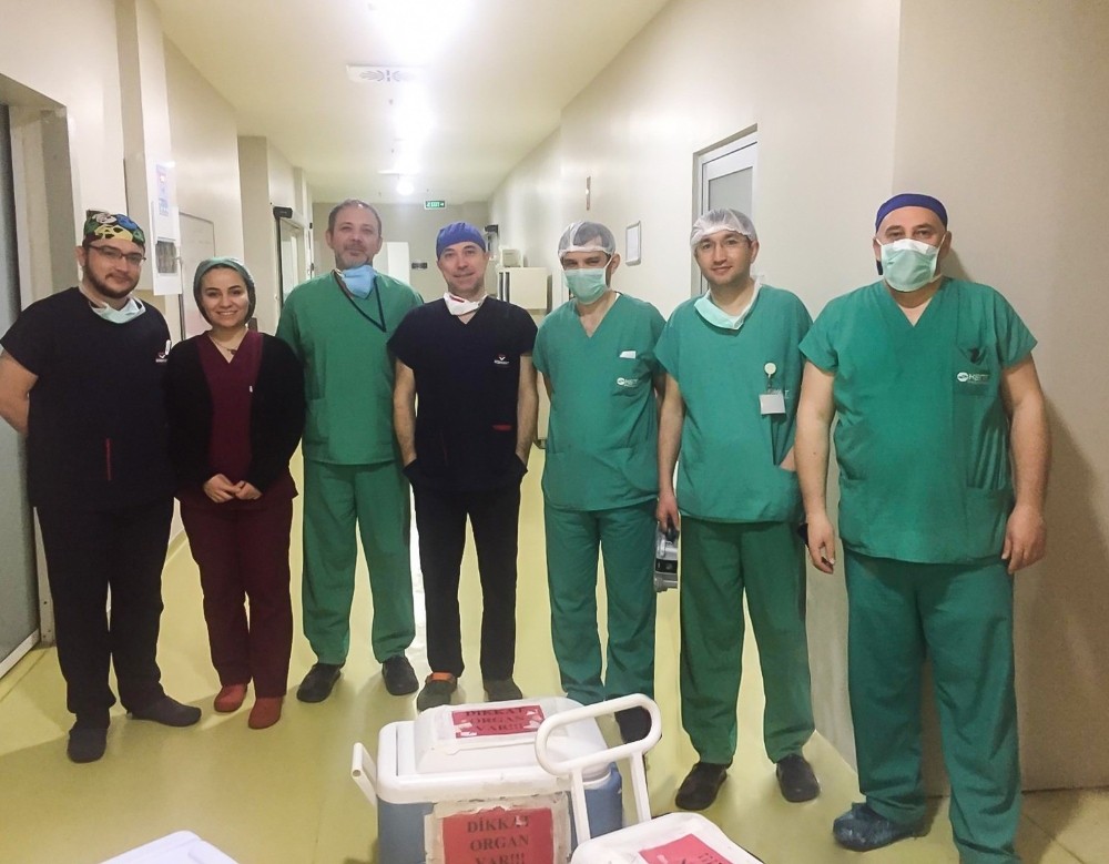 65 yaşındaki şahsın organları 3 kişiye umut oldu 