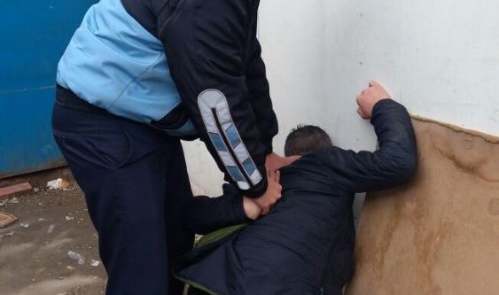 Tacizciyi zabıta yakaladı