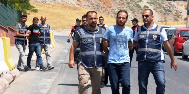 Sahte polislere gerçek polisten operasyon