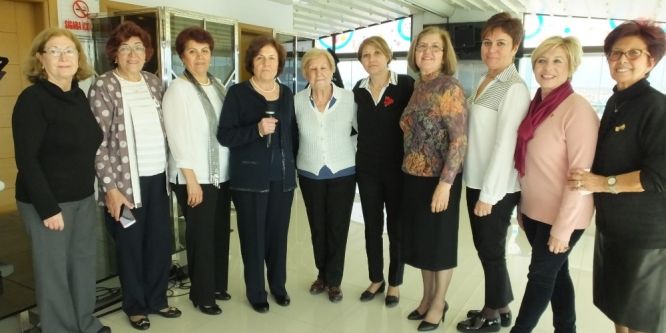 Burhaniyeli kadınlar yemekte bir araya geldi