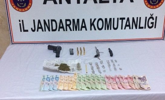 Manavgat’ta uyuşturucu operasyonu