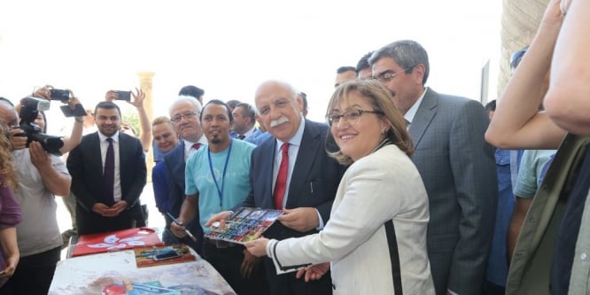 30 metrelik suluboya resim çalışmasında Gaziantep’i yansıttılar