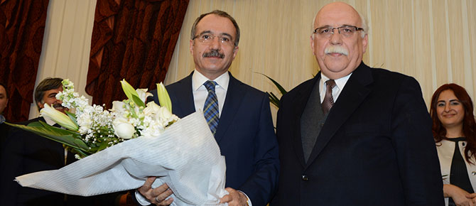 Bakanlıklarda devir-teslim