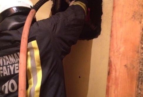 Havalandırma boşluğunda çıkan yangın söndürüldü