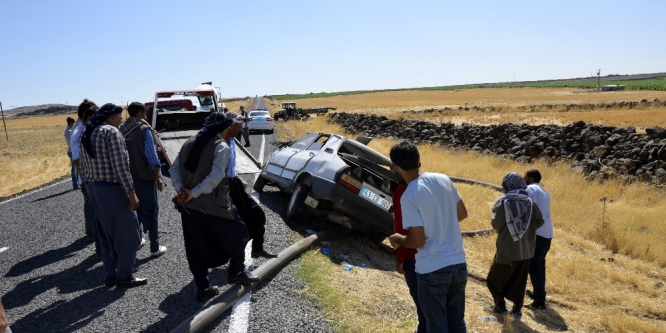 Otomobil takla attı: 3 ağır yaralı
